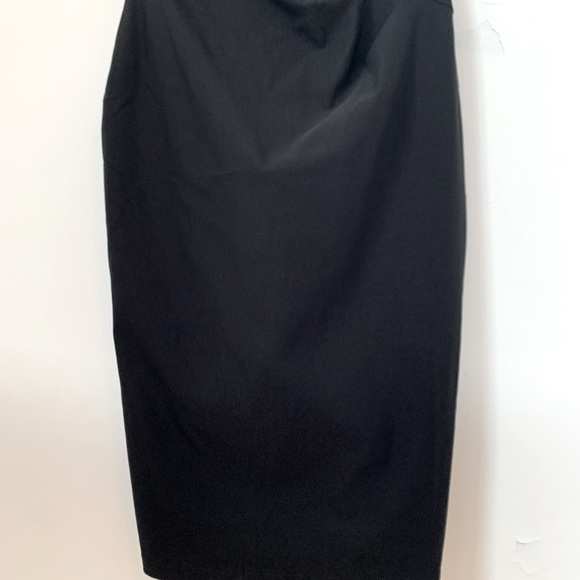 Muxxn Retro Bodycon LBD Dress in Black - Picture 5 of 12